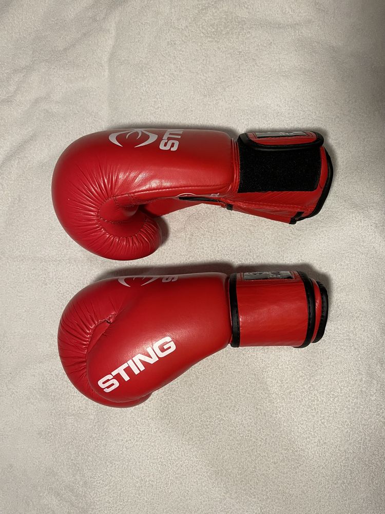 Перчатки боксерские sting