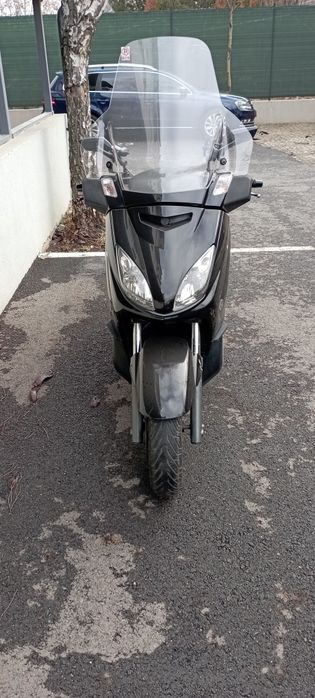 DE VANZARE scuter Yamaha xmax 250i