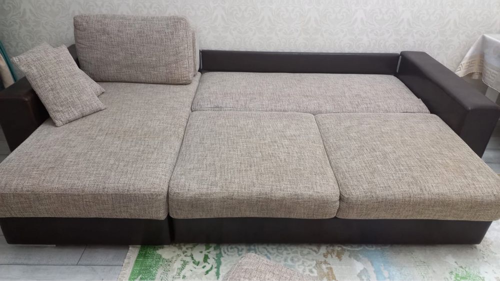 Продам диван в хорошем состоянии