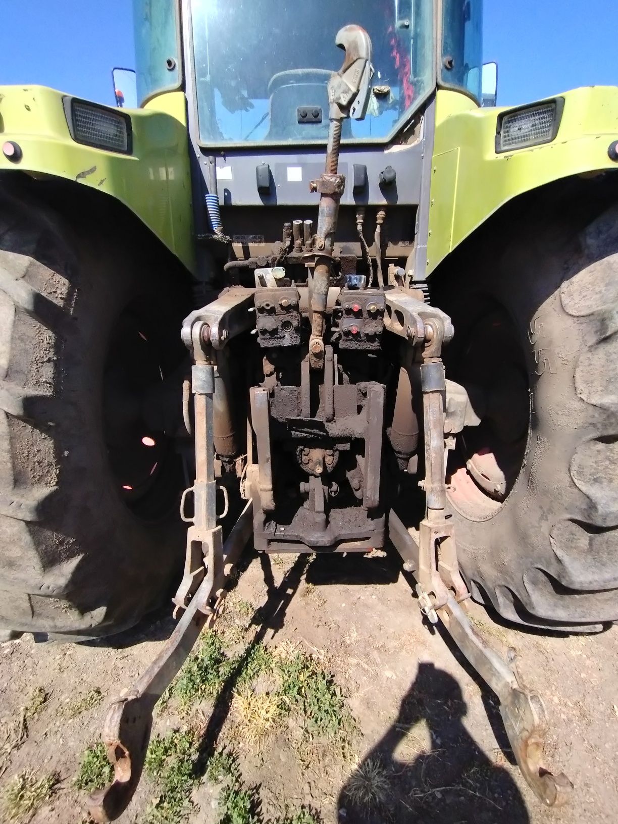 Tractor claas Ares 836