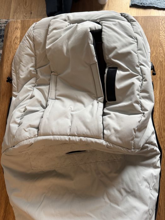 Маншон за крачета HUG 6+ ANEX