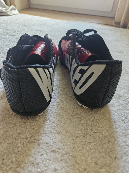 Adidasi fotbal sintetic