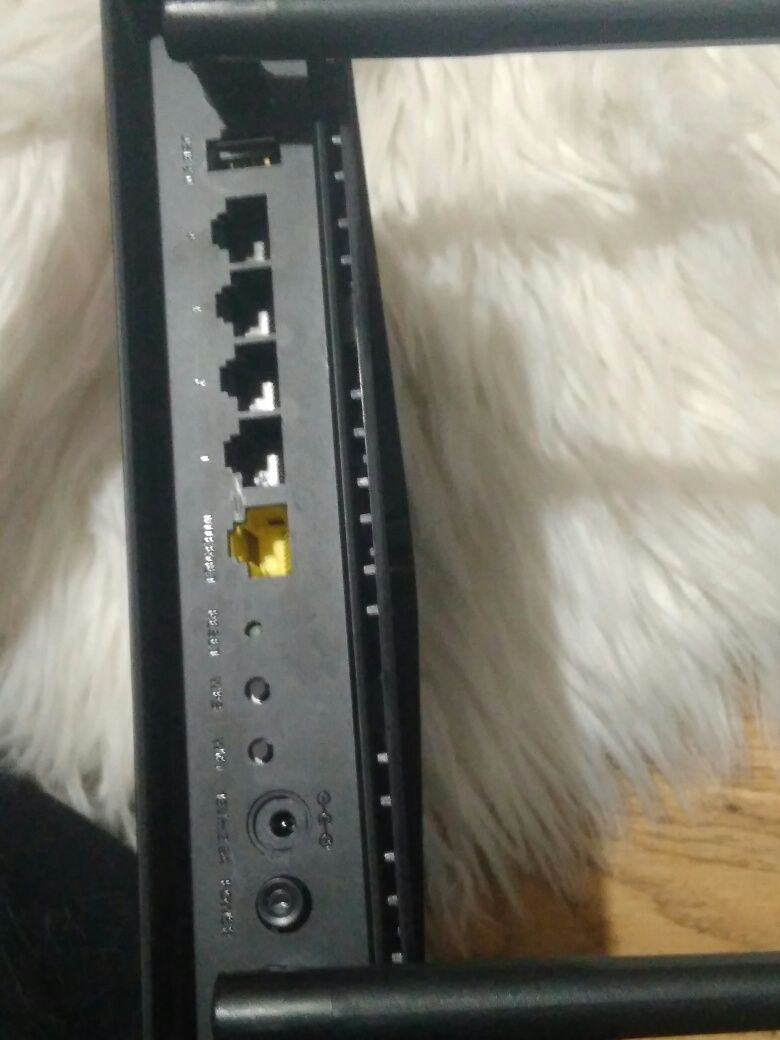 Router D-Link DIR-882, 4 port-uri wireless AC2600, Dual-Band, Gigabit,