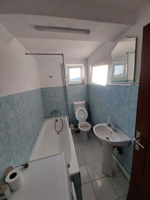 De închiriat apartament 2 camere