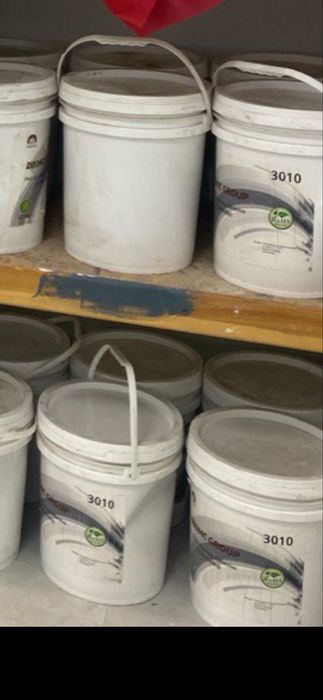 Клей для линолиума и паркета.