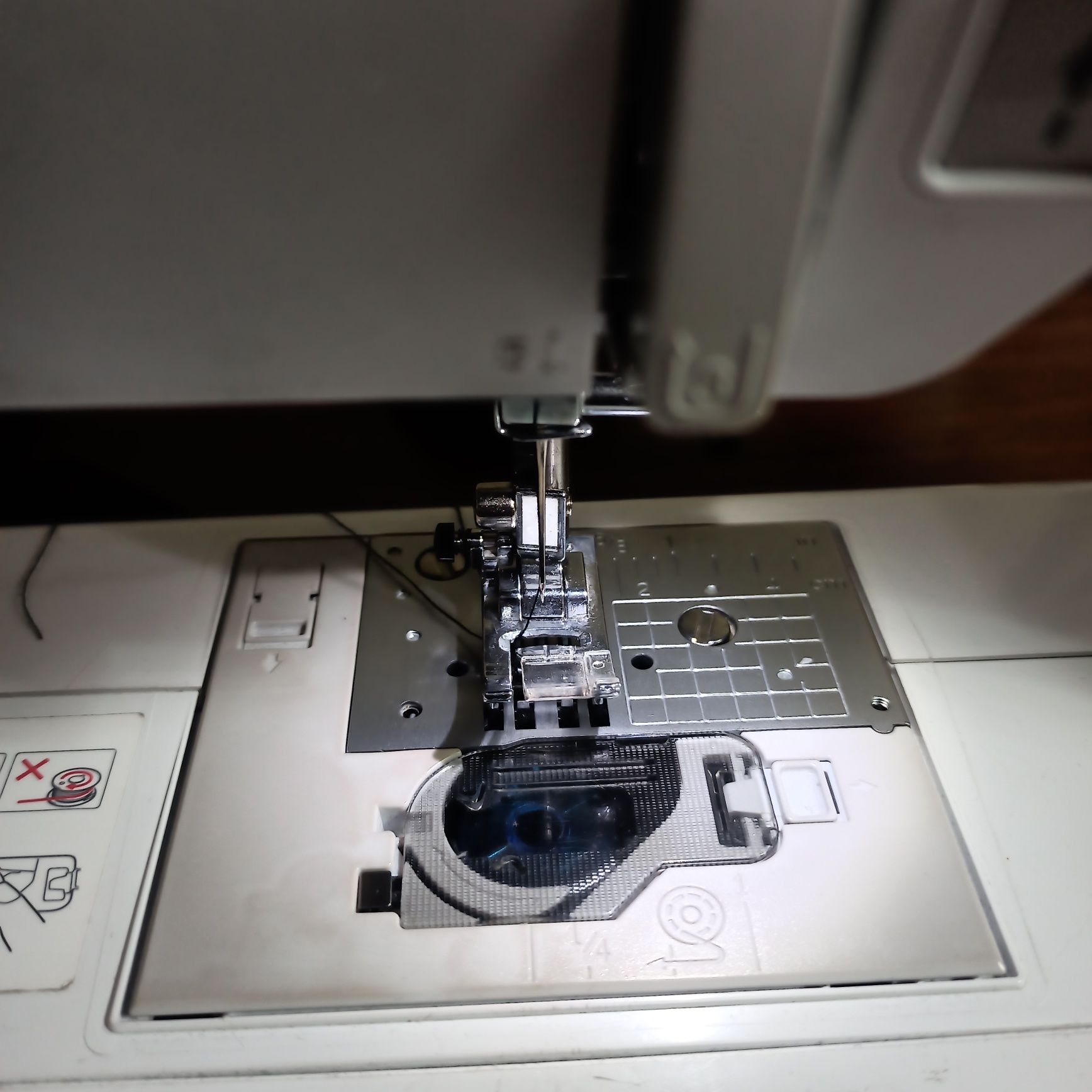 Продам швейную компьютезированную машинку Бразер FS-40