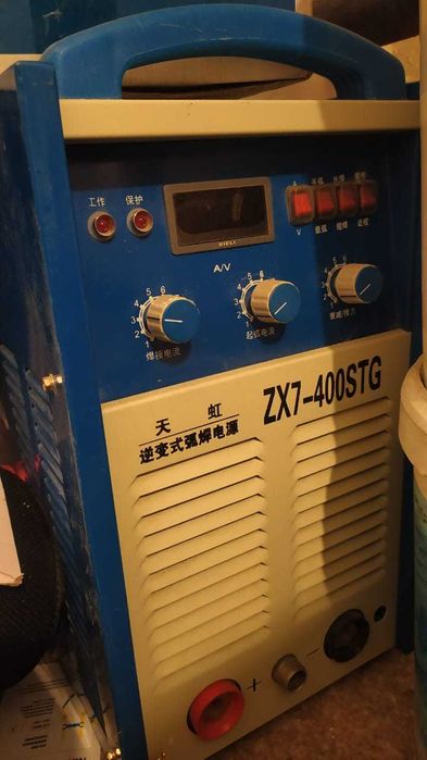 Аргонодуговой сварочный аппарат ZX7-400STG профессиональный.