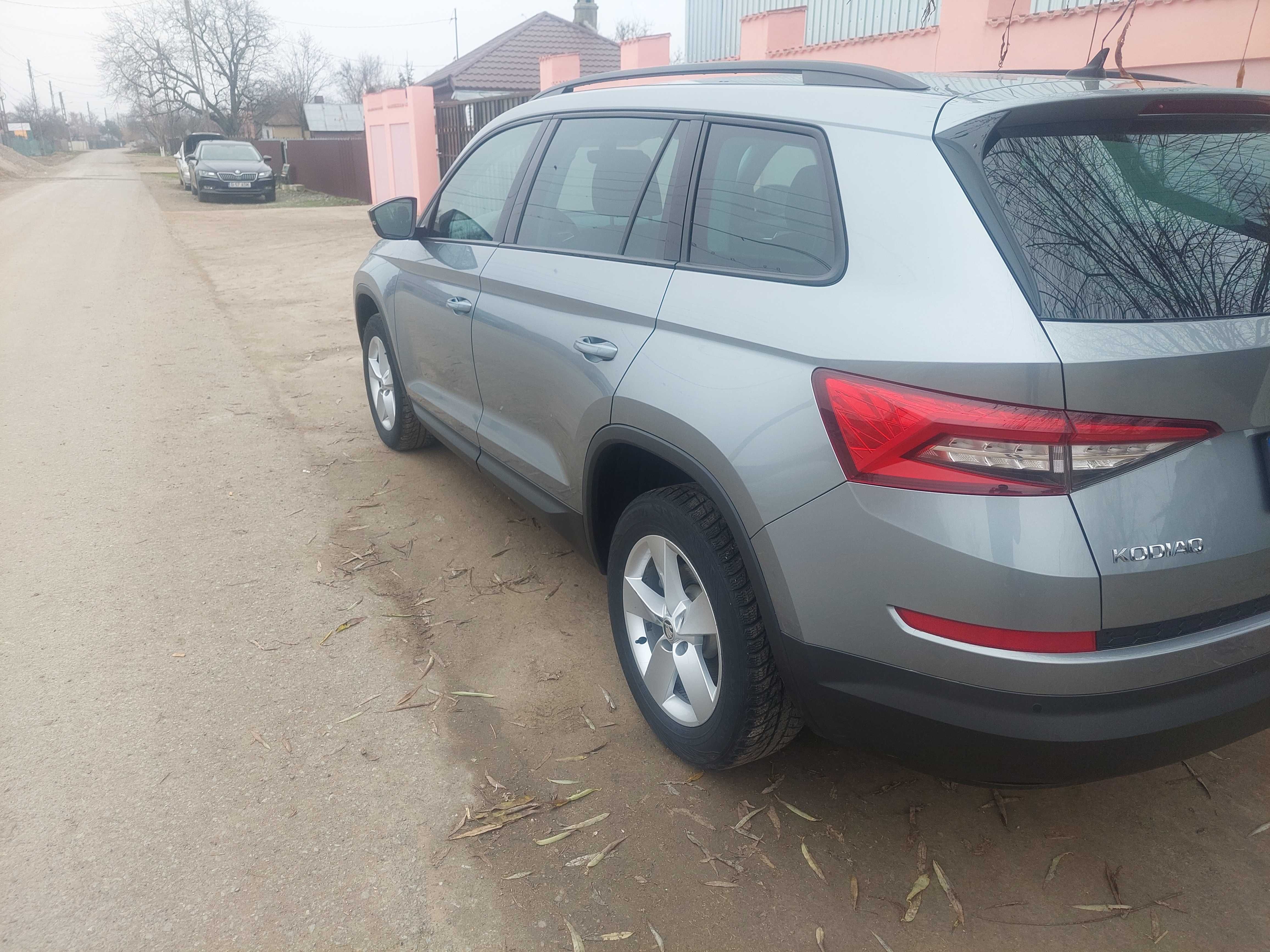 Vand Skoda Kodiaq 2.0 TDI 4×4 DSG Unic proprietar