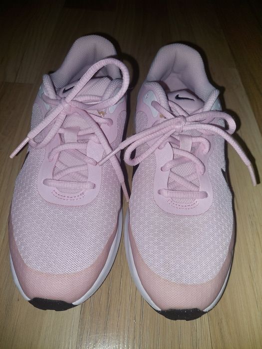 Маратонки Nike,  н. 35,5