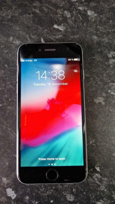 Vand Telefon Apple Iphone 6 Space Grey !! Liber Retea !! la 300lei