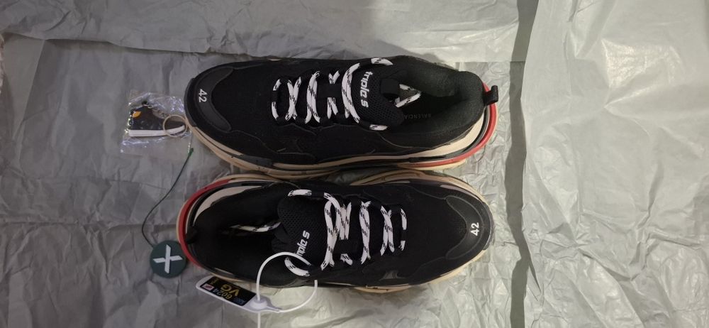 Balenciaga triple s