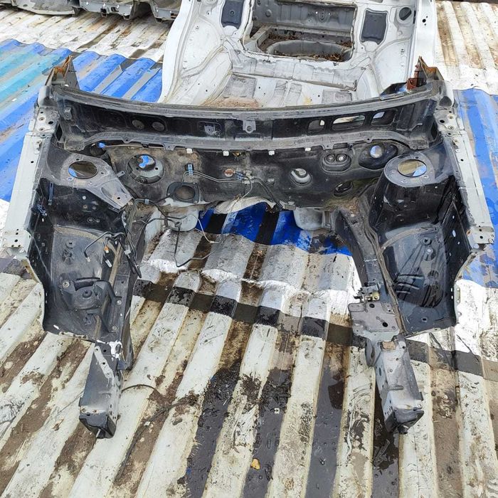 Передняя часть лонжерон телевизор стакан рамка кузова Lexus RX II 330