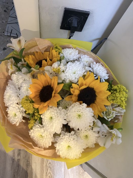 Свежый гүл доставкамен бар срочно акша керек