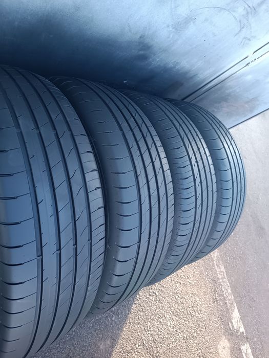 215/65/16 Goodyear Дот 3923