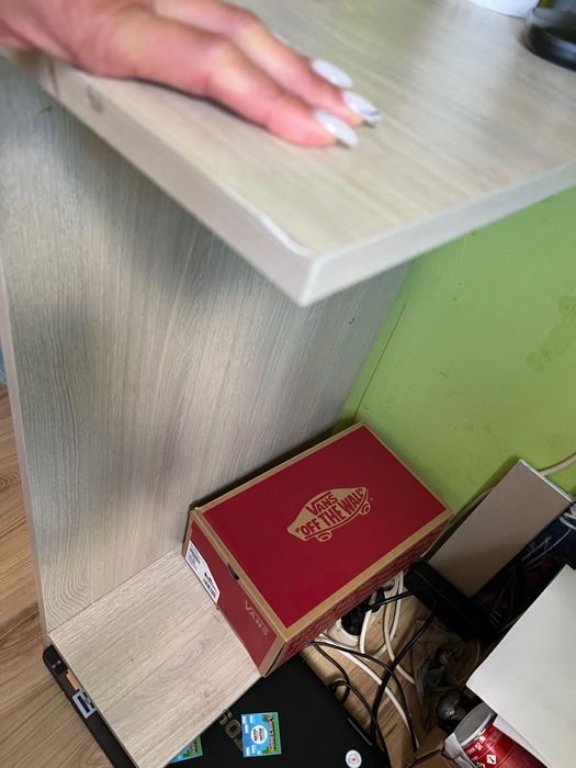 Бюро- 2 бр- лично предаване Враца