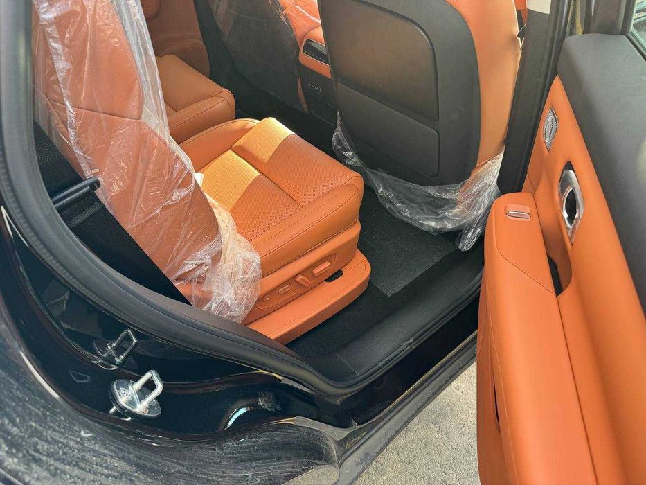 Leapmotor c16 модель 2026 гибрид 280km апельсин, массаж, холодильник.