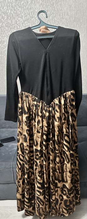 Платье с рабочим замком и платье для кормящих мам