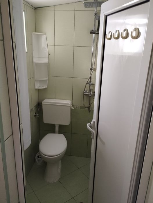 Продавам КЪЩА ул.ХР.БОТЕВ