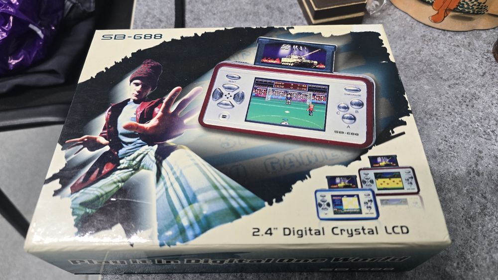 портативна игрова конзола SB-688