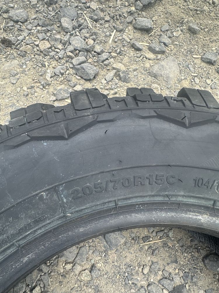 Продавам гуми westlake M/T 205/75/15 Карани са 2/3пъти