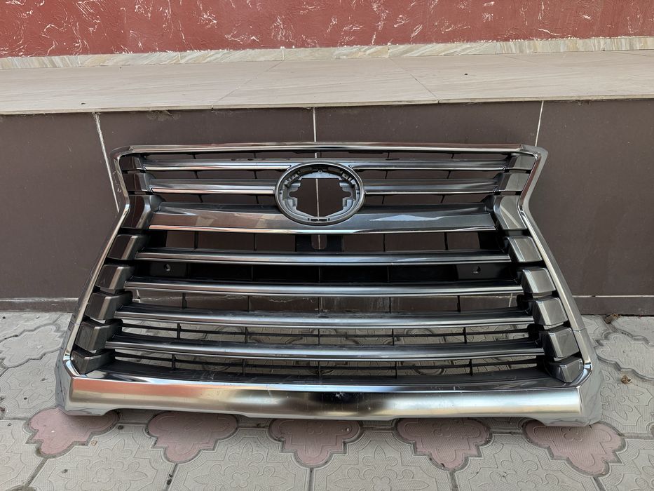 Решетка радиатора на лексус 570