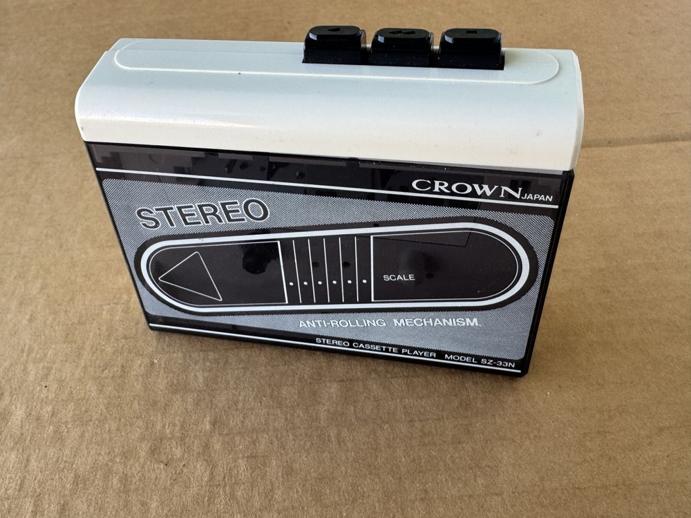 Walkman Aiwa Crown , model SZ-33N , Уокмен Crown SZ-33N