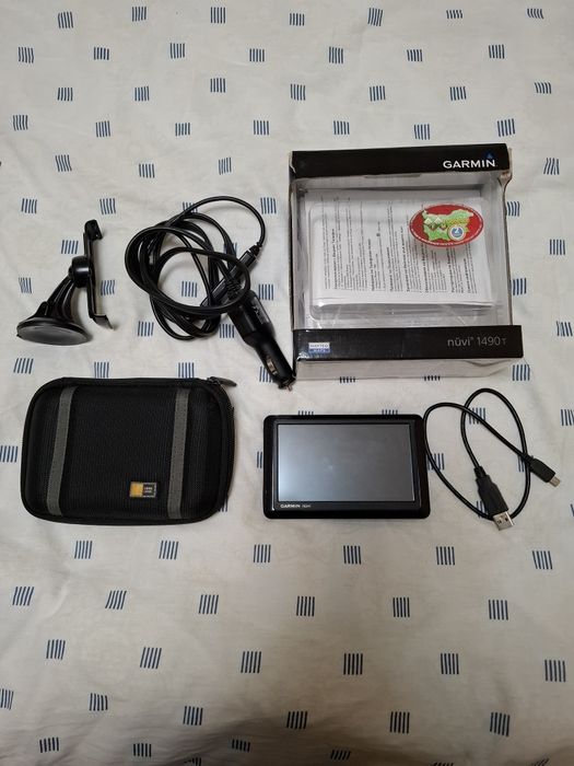 Навигация Garmin nuvi 1490Т  ,пълен комплект