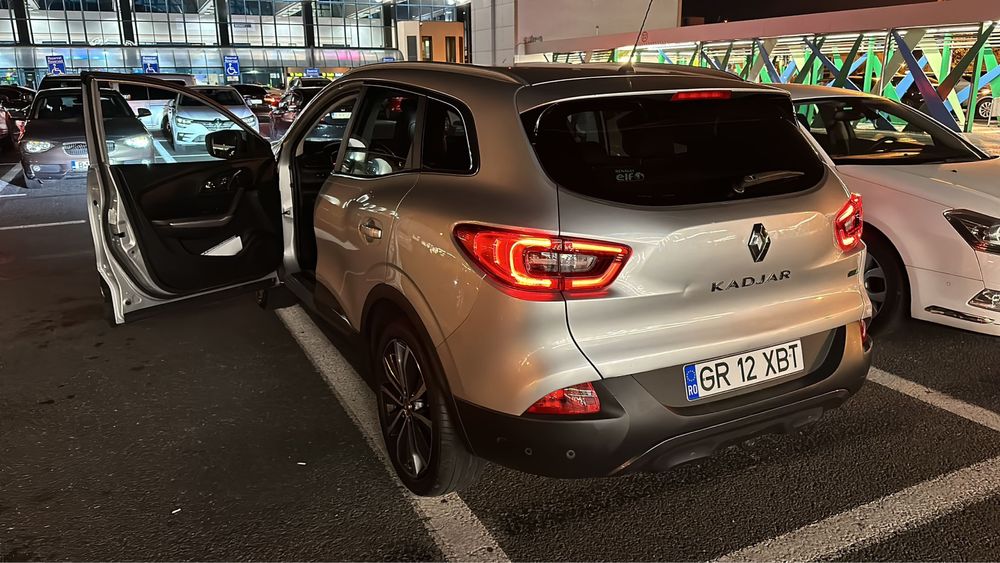 Inchiriere Auto Masini de Inchiriat  Rent a car Bucuresti Aeroport