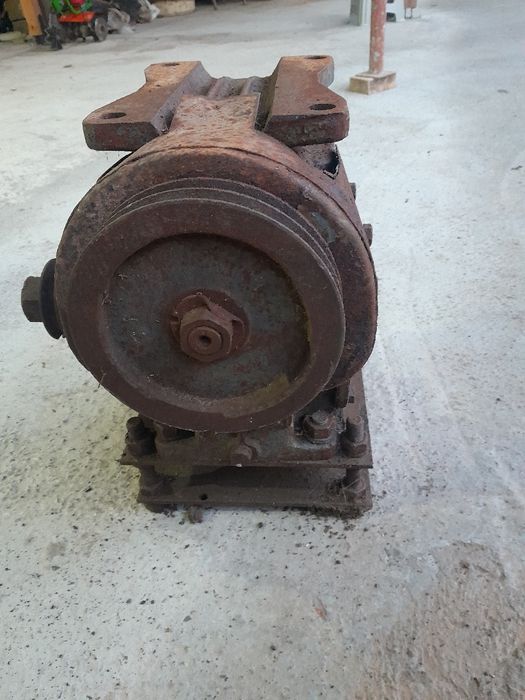 Редуктор 1 към 27