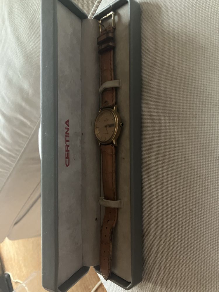 Позлатен мъжки часовник CERTINA 1990г