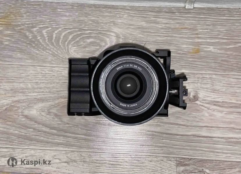 Продам отличный фотоаппарат Canon M50 Mark II