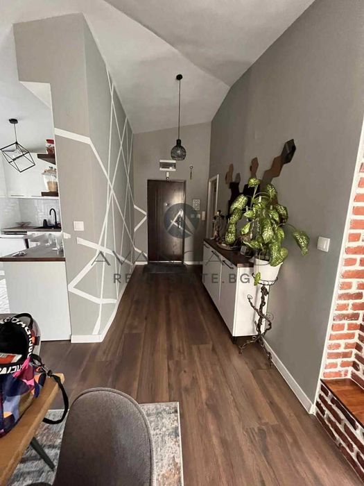 Продава се Тристаен апартамент в Пловдив, Кючук Париж - 195 кв.м за 1283 €/кв.м - Снимка #6