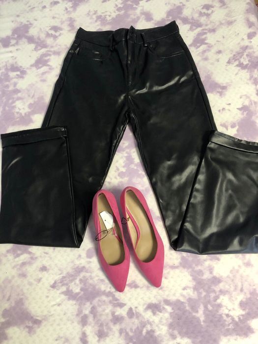 Pantofi fuxia 36 HM și pantaloni Zara S