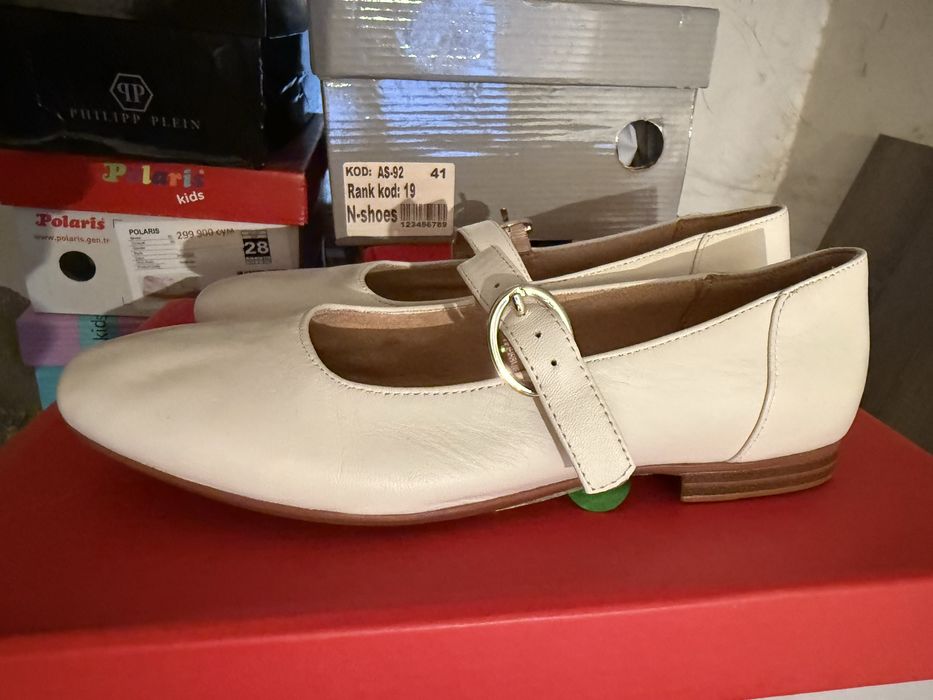 Детская обувь новая