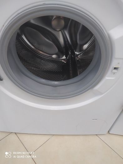 Siemens iQ300 WM14N2A0 перална машина челен товарач / A +++ / 1390 об