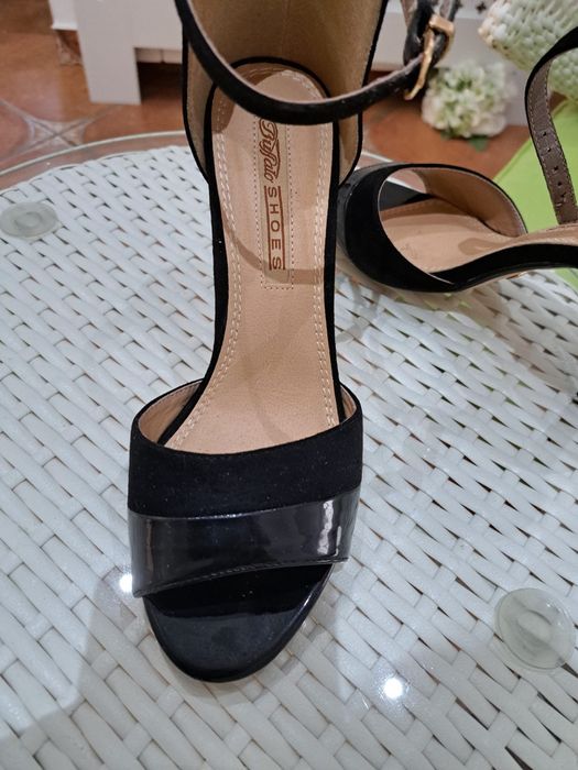 Sandale "   stiletto  Buffalo ' Milano