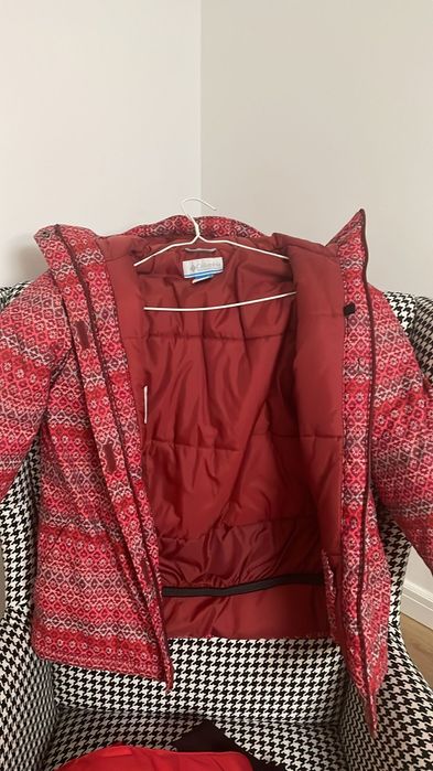 Vând Geaca și pantaloni de ski 10-12 ani