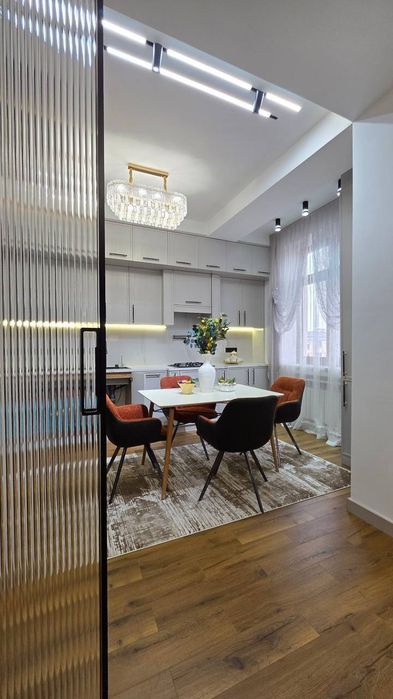 Продается 4/8-9/9 141м2 в ЖК Парисьен, ор-р: Мост Мукими