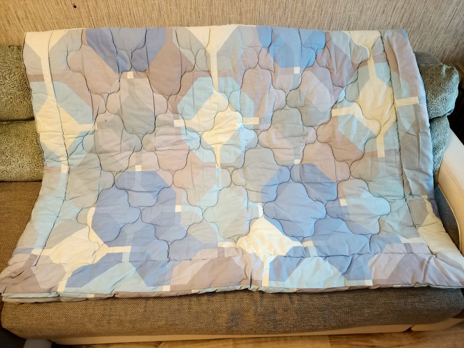 Продам одеяло новое