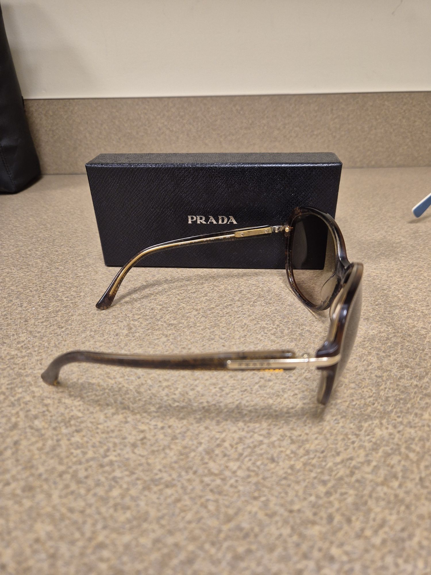 Prada слънчеви очила