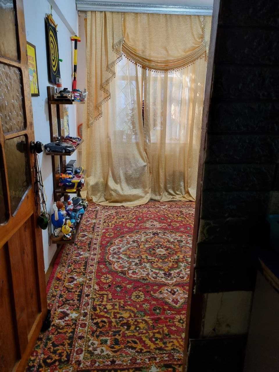 Продажа 4-х ком,Квартира,в джизаке.