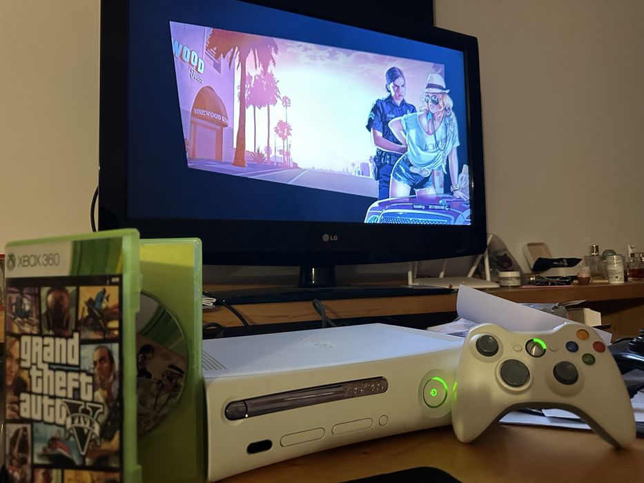 Joc GTA V xbox 360