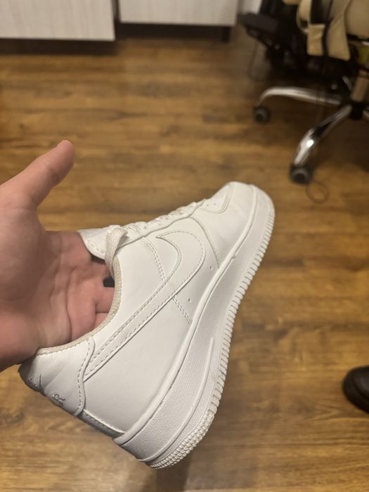 Ari force 1 marimea 42