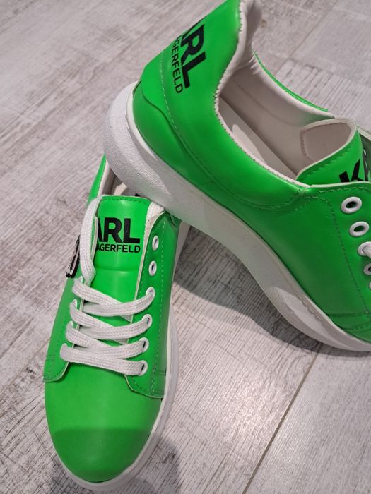 Дамски кецове Карл