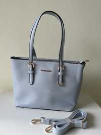 Нова дамска чанта в бледо син цвят Flora & Co