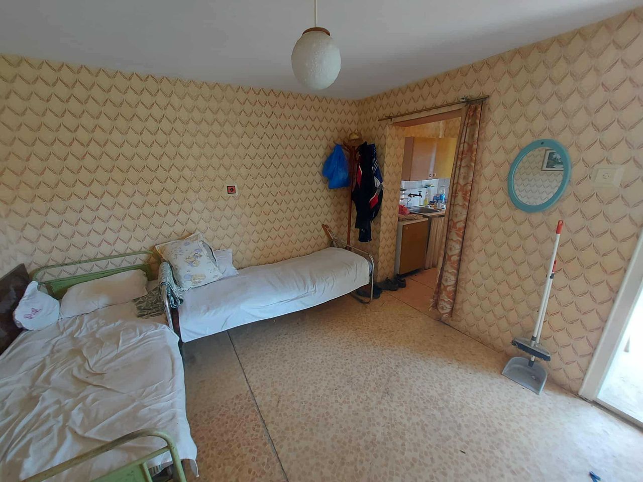 Продава се Къща в Търговище, Вилна зона - 40 кв.м за 829 €/кв.м - Снимка #6