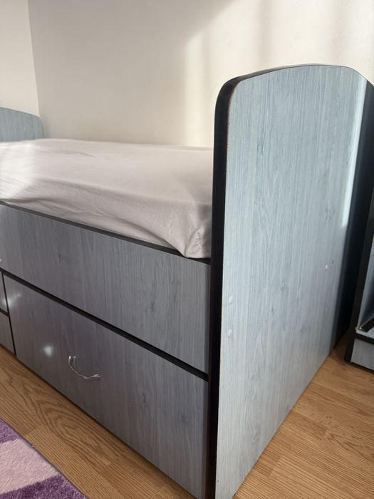 Pat de dormitor pentru o persoana