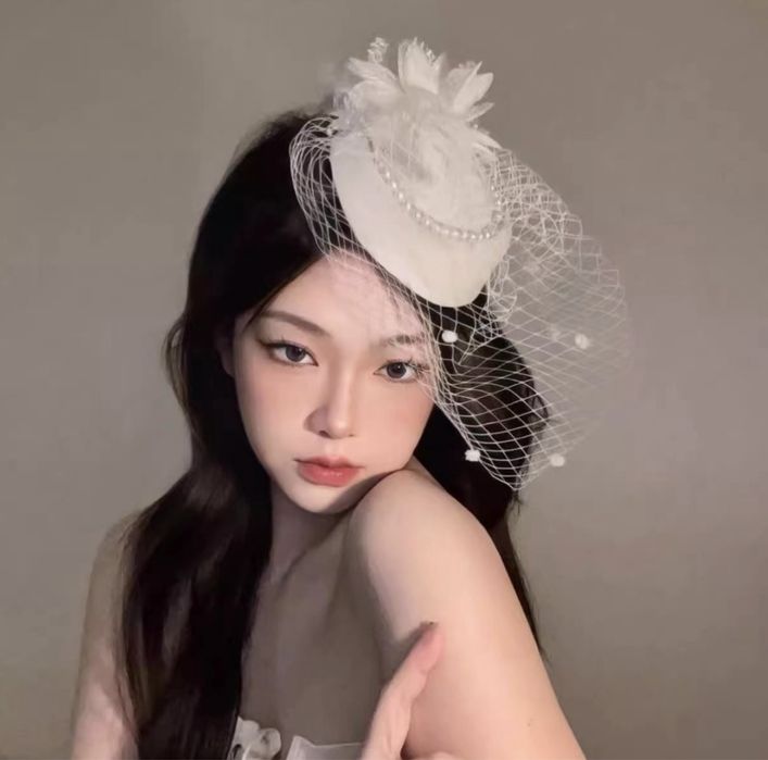 Шляпа с вуалью для тематических праздников!