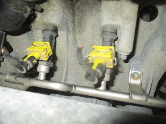 Injectoare rampa Opel Astra G Vectra motor 1,6 benzina 8 valve