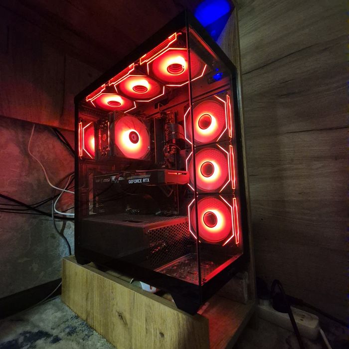 Kuchli igravoy Case sotiladi. Har qanday zamonaviy o'yinlar qotili )